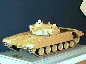 T72 Main Battle Tank fitted with Caterpillar "up-engine" program 1:10 Scale
